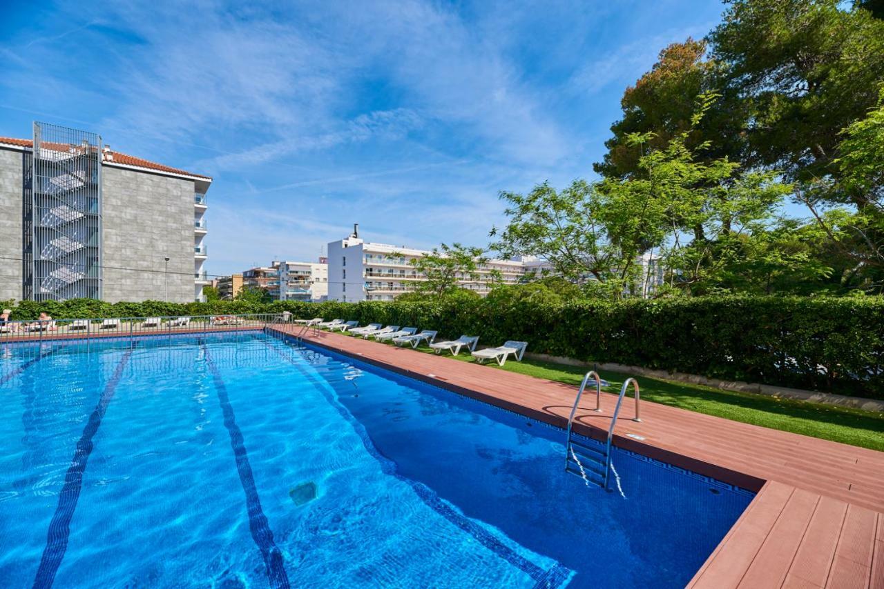 Inter Apartments Salou Bagian luar foto